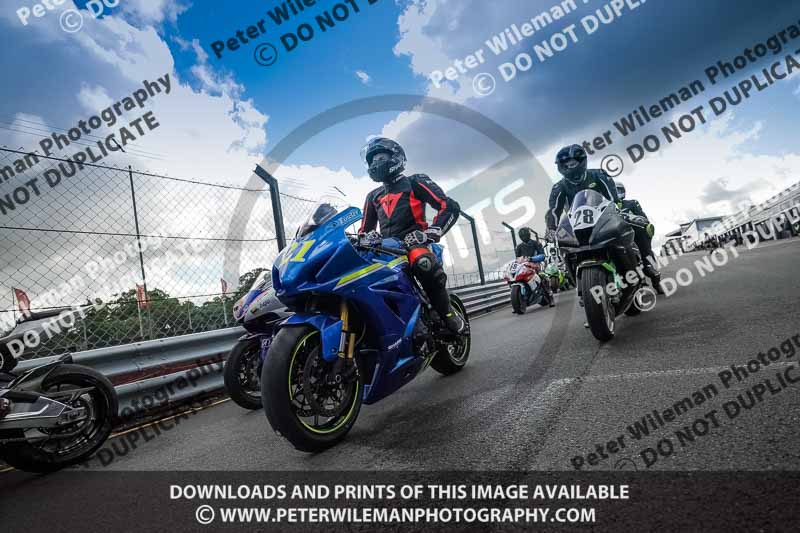 donington no limits trackday;donington park photographs;donington trackday photographs;no limits trackdays;peter wileman photography;trackday digital images;trackday photos